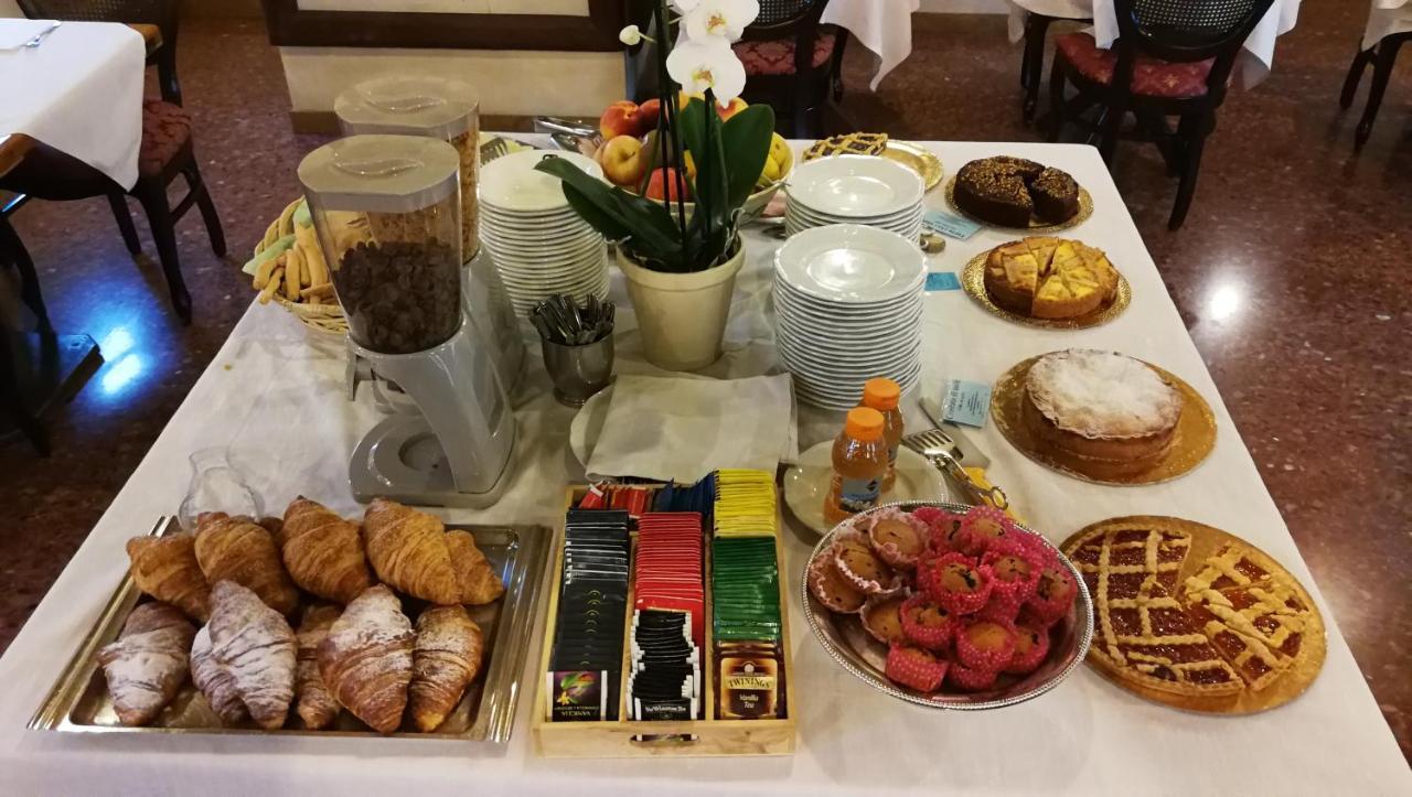 Hotel Ab Baretta Legnaro Zewnętrze zdjęcie